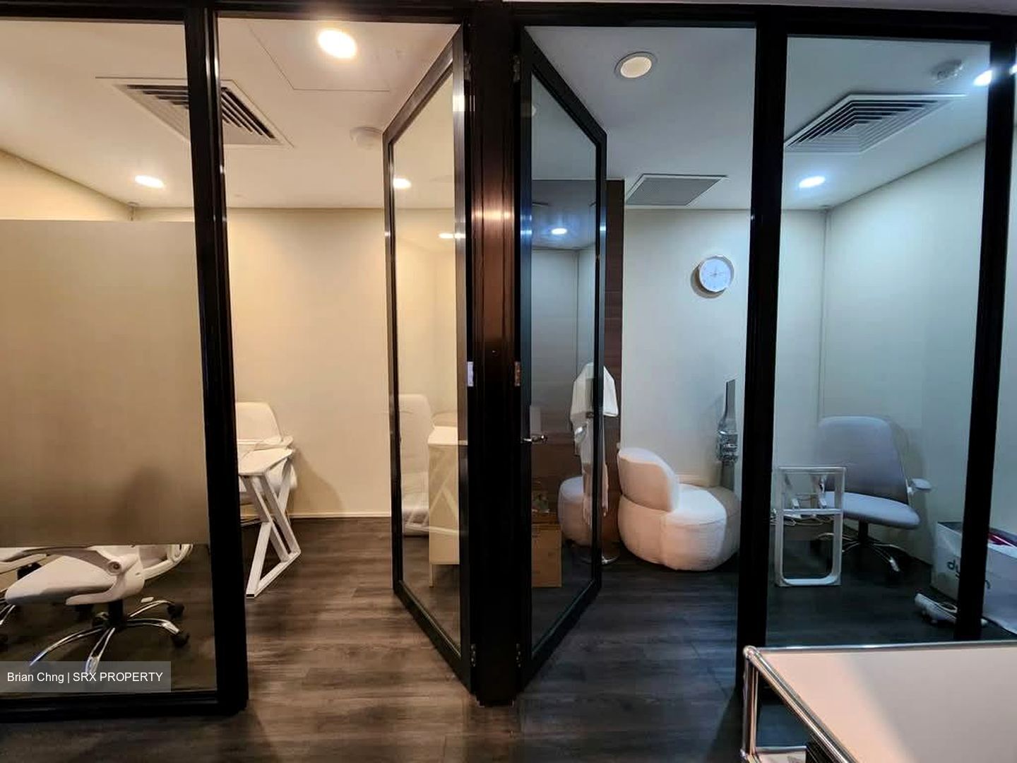 Hongkong Street (D1), Office #555847851